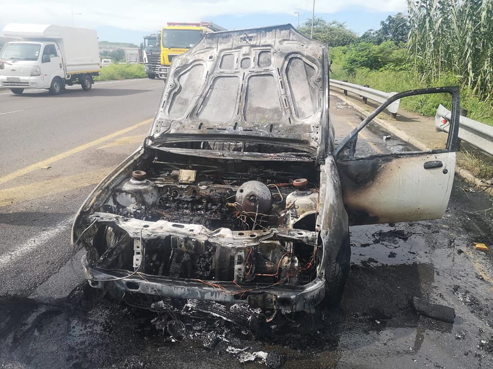 Bakkie Destroyed In Fire on the R102, Verulam