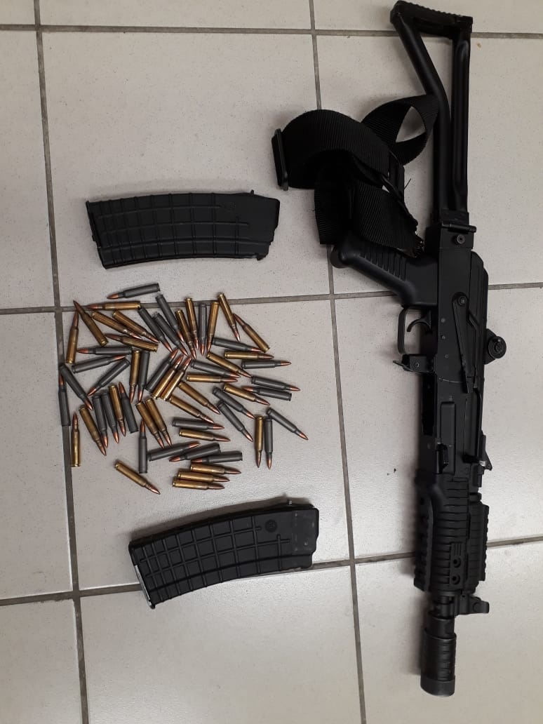 Two suspects arrested in Bishop Lavis with unlicensed firearms and ammunition.