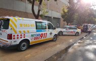 Gauteng: Woman seriously injured in building fire.