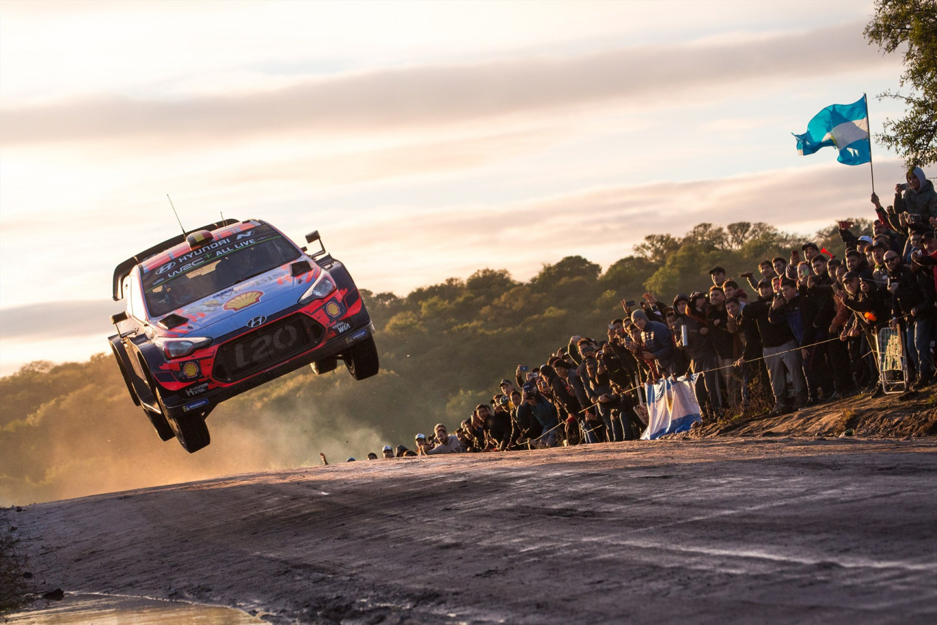 Hyundai takes top spots on podium in Rally Argentina