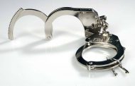 Quick response by an off-duty SAPS member led to the arrest of armed robbers in Table View