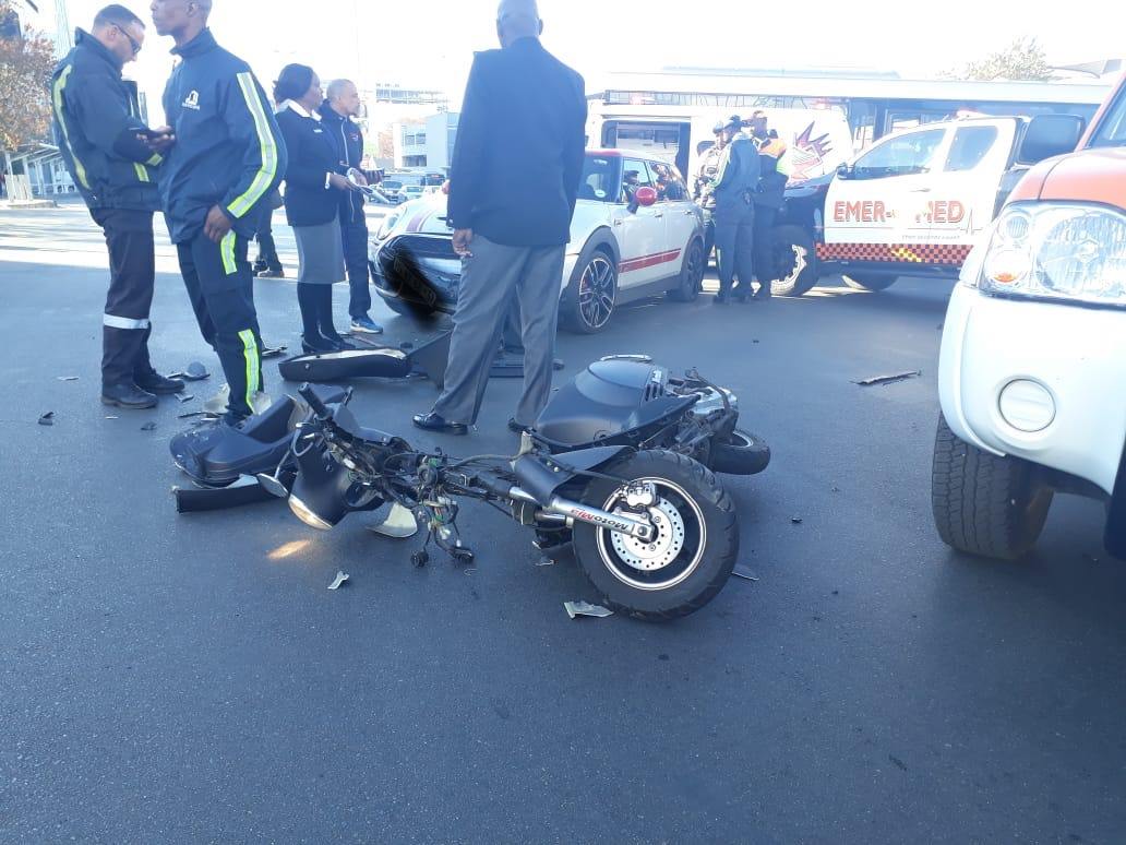 One injured in a motorcycle and car crash in Rosebank