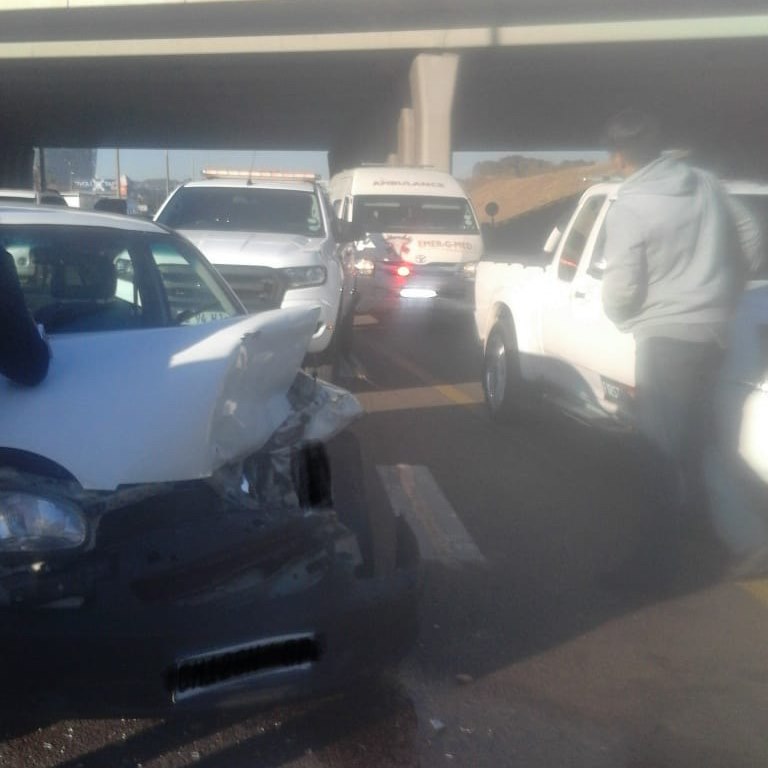 Two injured in a vehicle collision on the N1