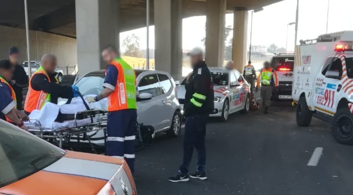 Two women injured in crash on the N1 South Bound at the Maraisburg Bridge in Roodepoort.