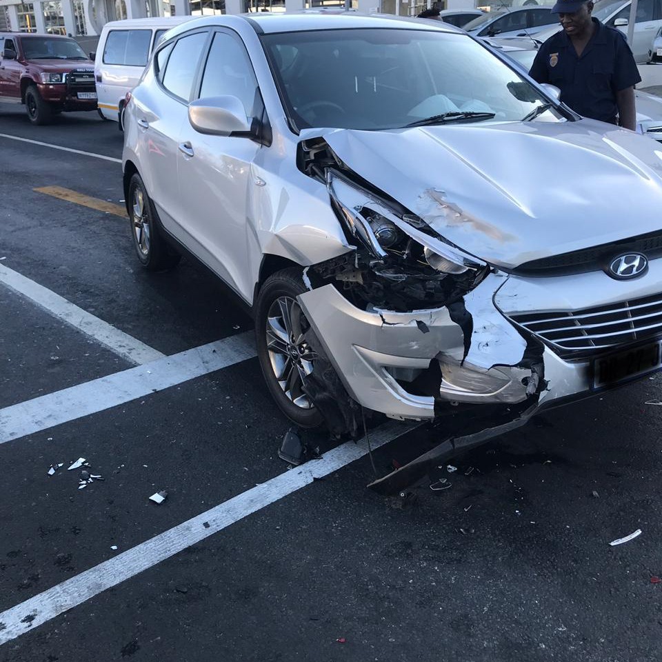 Two injured in road crash in Randburg