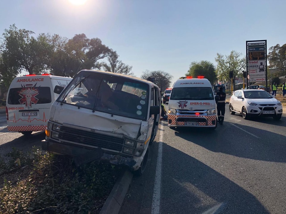 Multiple injured in a taxi collision in Kramerville