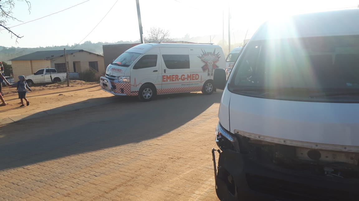 Five injured in a school taxi and vehicle collision in Msholozi