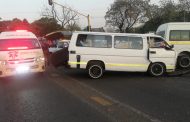 Head-on collision between two taxies leaves multiple injured in Pretoria