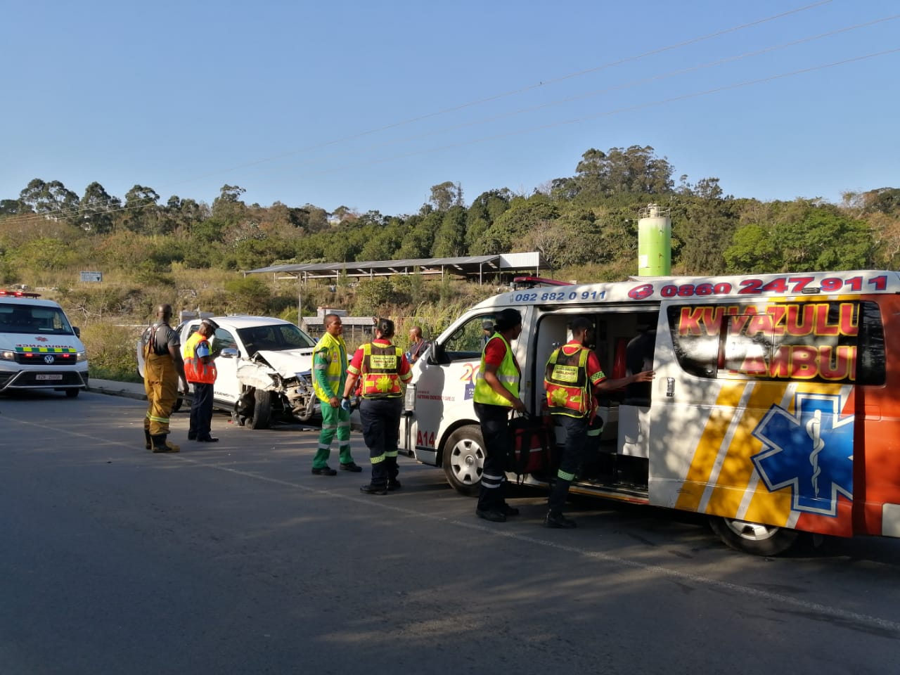 Two vehicles collide on the the P200 between Izotsha and Port Shepstone