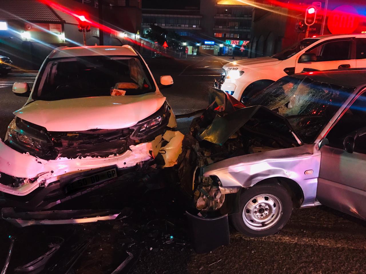 Three inured in collision at intersection in Craighall