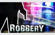 Police launch manhunt following business robbery in Wierdabrug