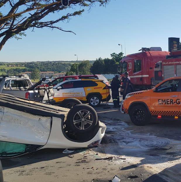 Two injured in road crash in Fourways