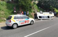 KwaZulu-Natal:  Multiple injured in a taxi rollover in Durban