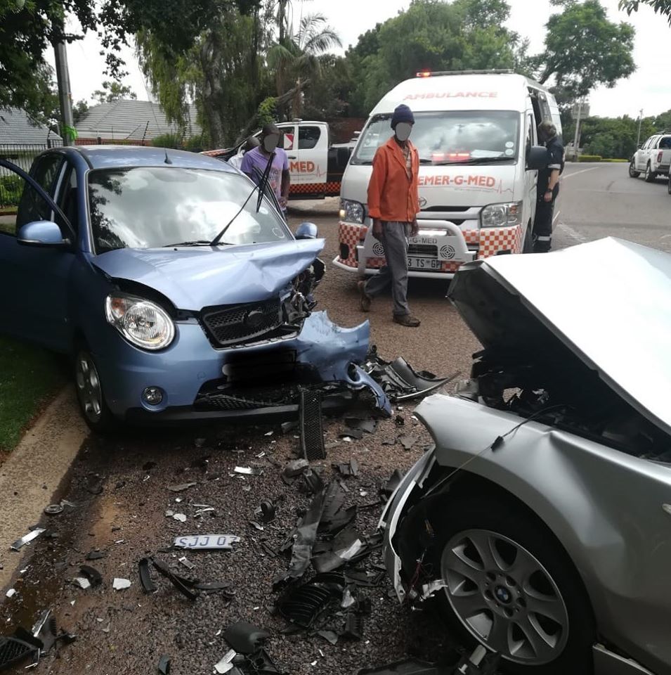 Head-on collision leaves one injured in Pretoria