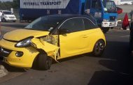 Vehicle and truck collision in Jetpark