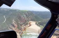 Body recovered of a fisherman swept off the rocks at Gwaing River Mouth