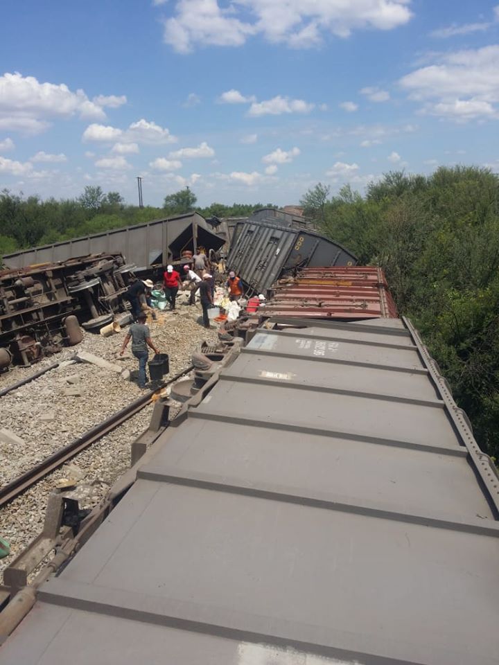 Train derailed, community members warned that grain is not for human consumption