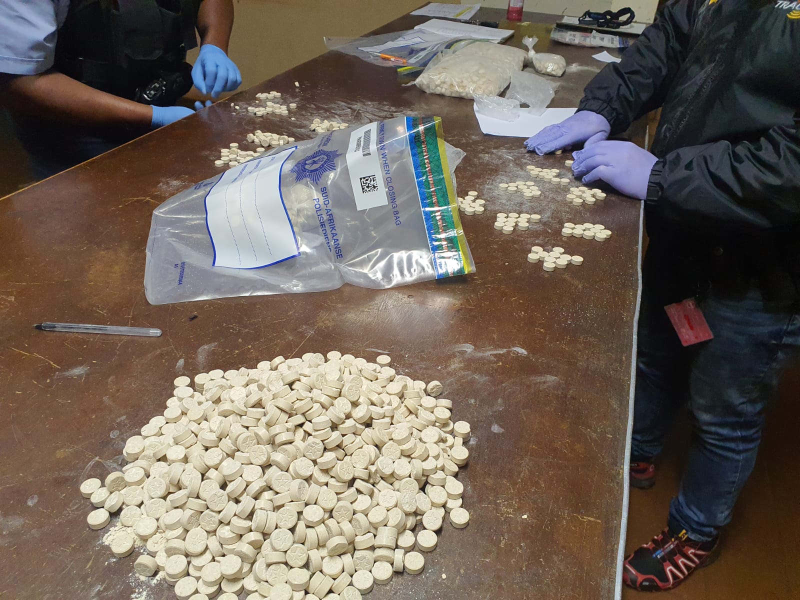 Vehicle intercepted and drug arrest made on the N11 Road in Ingogo