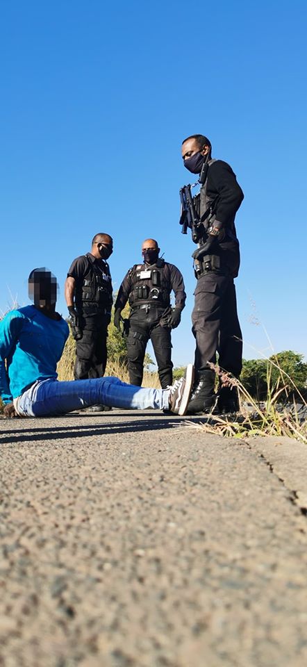 Suspect arrested while dragging victim into a bush in Missionlands