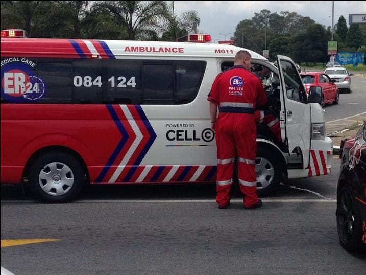 Two dead when a vehicle collided into a pole in Krugersdorp