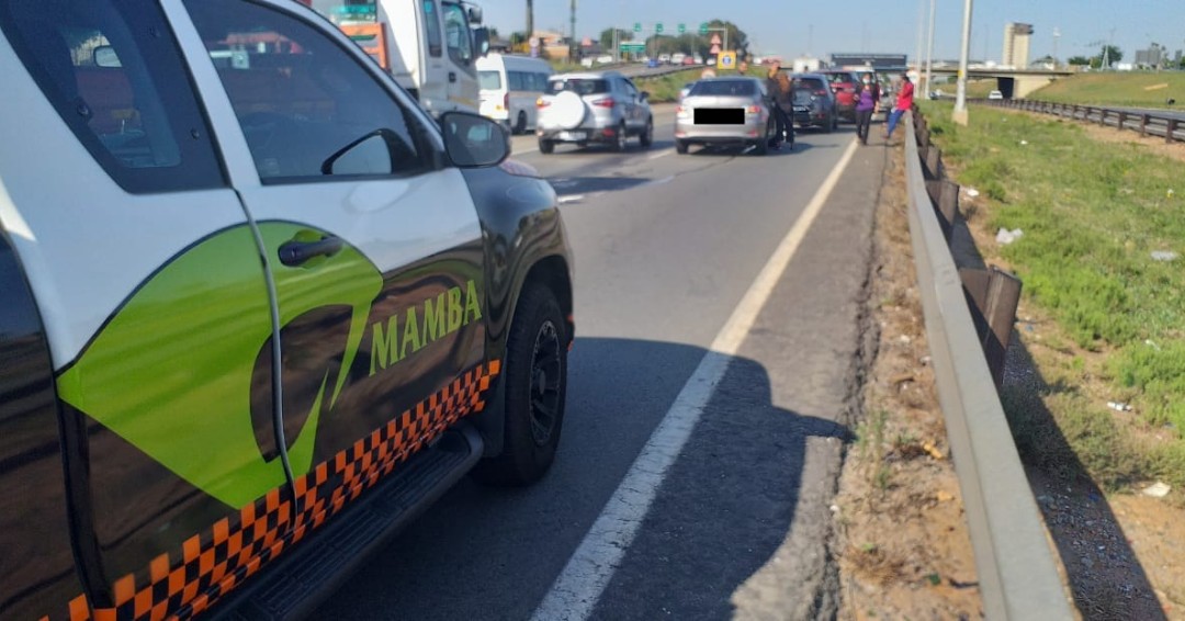 Vehicle collision on the R24