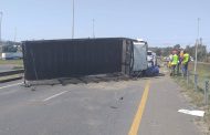 Two injured in a truck rollover, Germiston