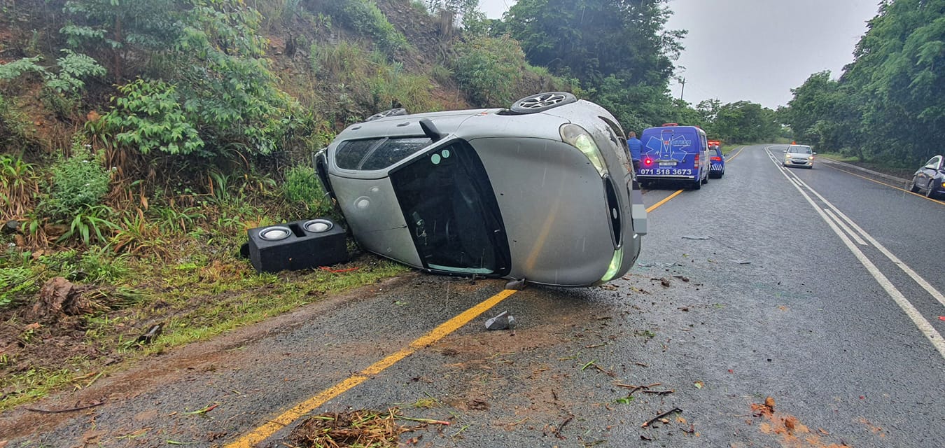 Vehicle rollover crash on Inanda Road, in the vicinity of Crickley Bottom.