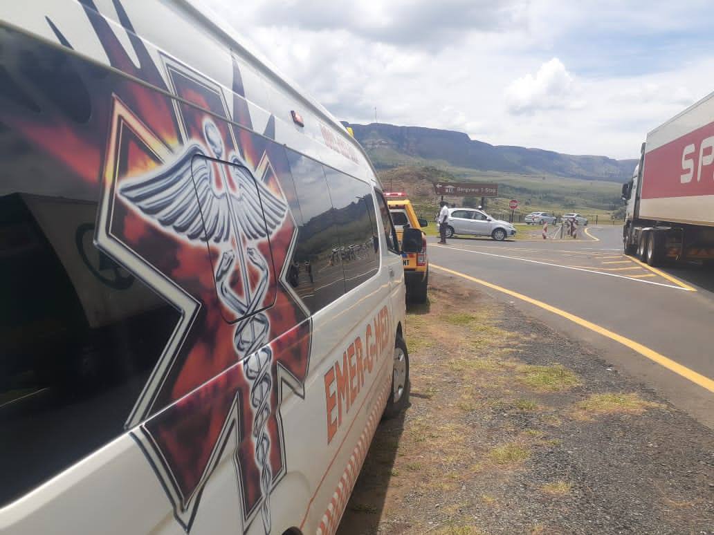 Two-vehicle collision in Harrismith