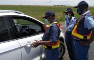 Free State festive season roadblock nets 18 undocumented persons, vehicles, persons searched and screened