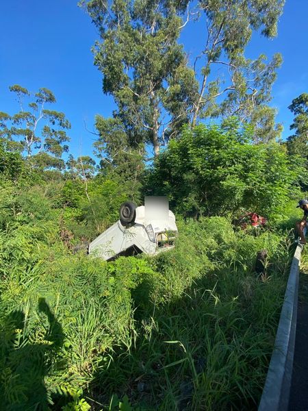 Two vehicles crash through a metal barrier on the R102, Palmview in KZN