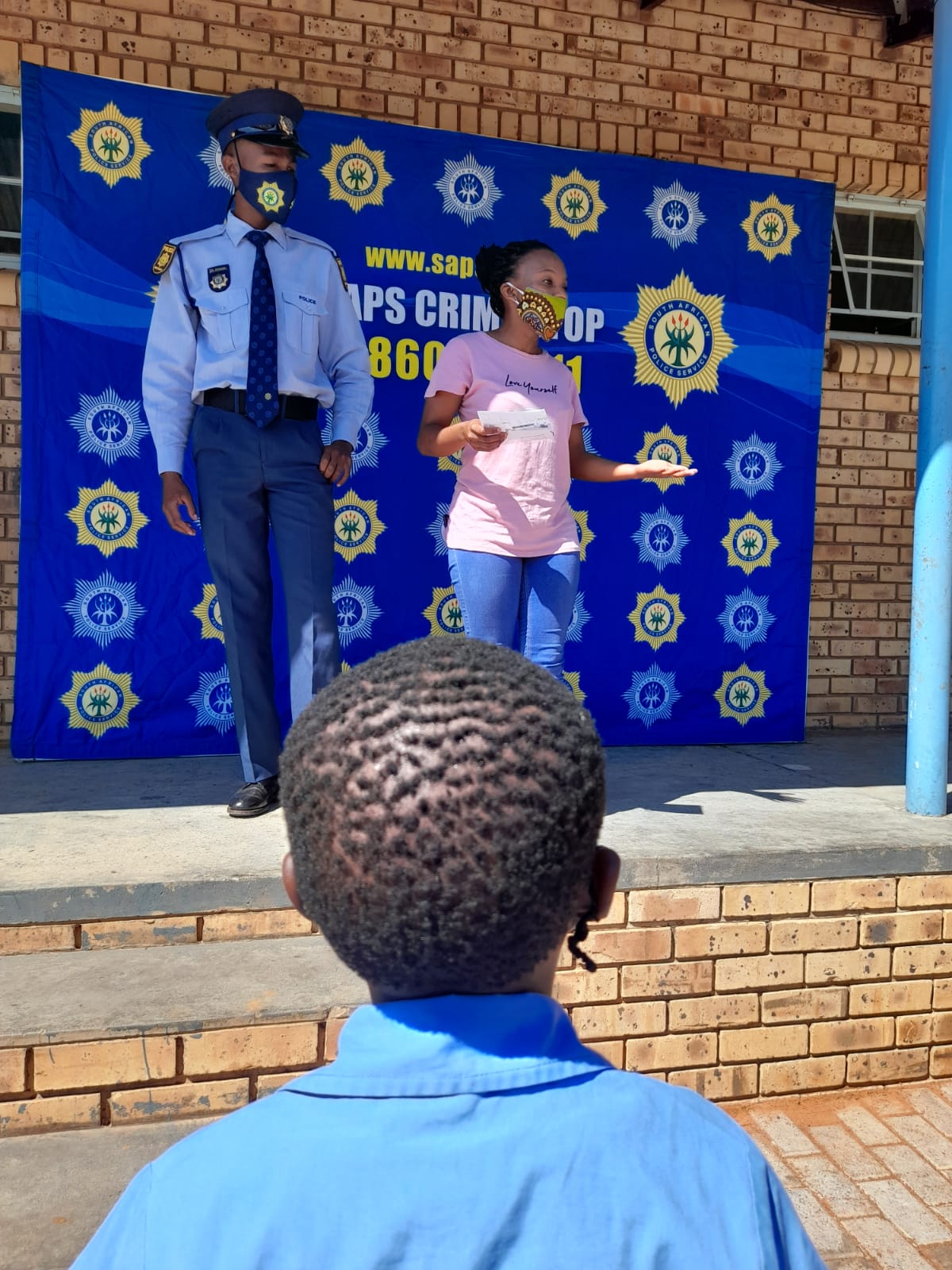 The SAPS #SaferSchools team addresses social ills during school visit in Postmasburg