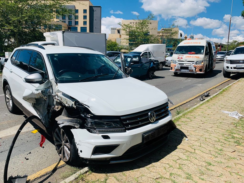 One injured in Craighall Park collision