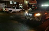 Search for business robbery suspects in Tongaat