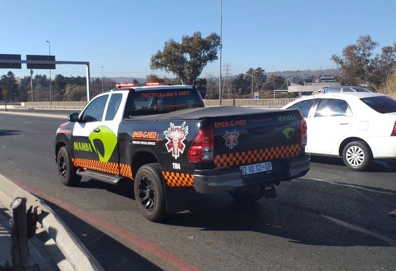 One dead, two injured in a pedestrian collision in Linksfield