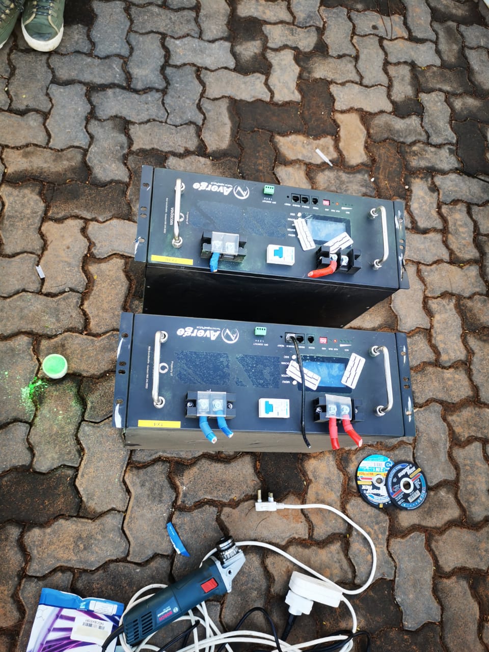 Cellphone tower batteries seized, suspects arrested.