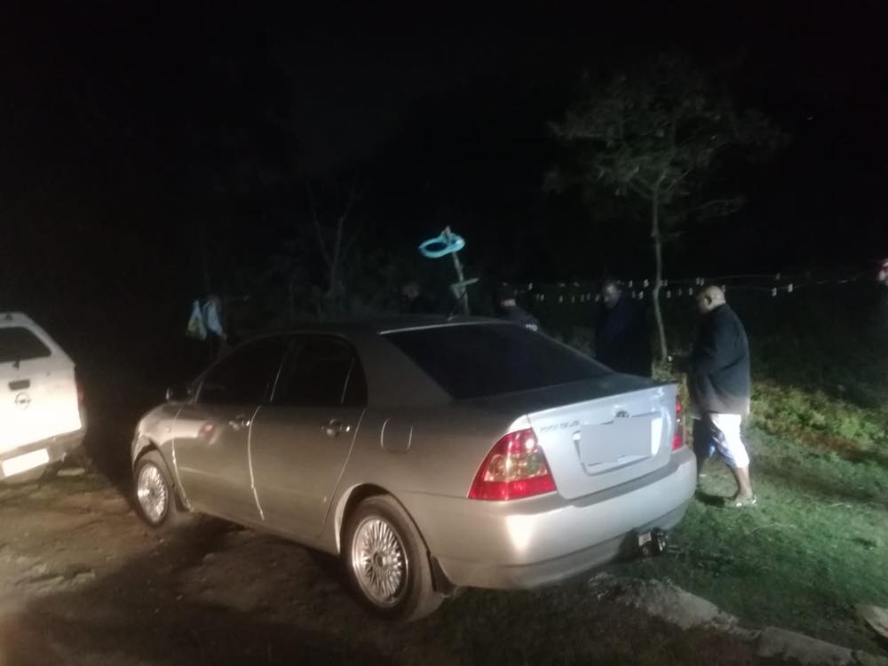 Suspects abandon getaway vehicle in Mountview