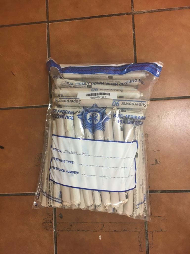 Three suspects apprehend at Beitbridge Border Post for allegedly smuggling explosives