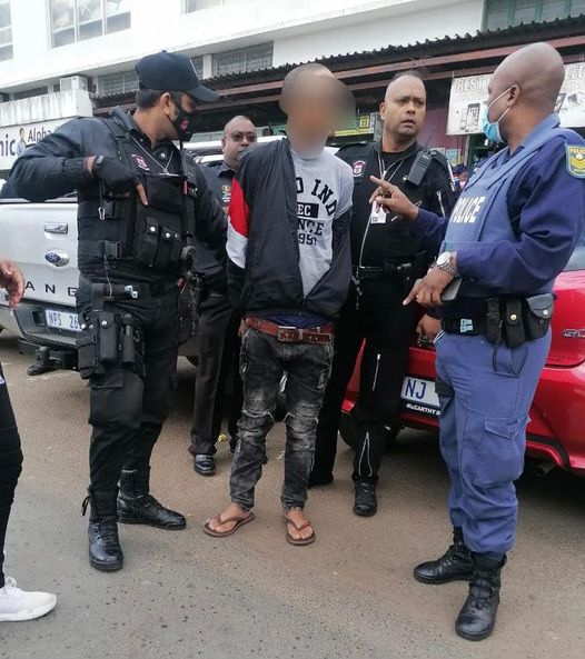 Kidnapper arrested and child missing in hostage drama in Verulam
