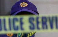 A police officer and a suspect were wounded in a shootout in Parys