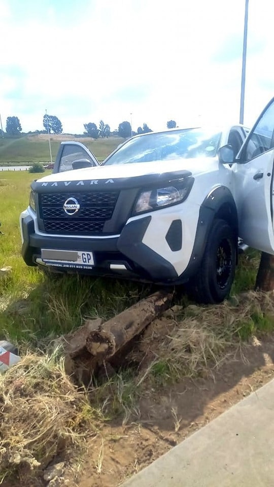 Two suspects nabbed in possession of stolen vehicle on the N1 South freeway in Johannesburg