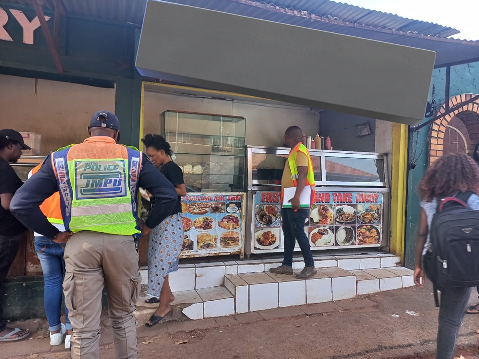 JMPD closed a shop due to non-compliance in Yeoville