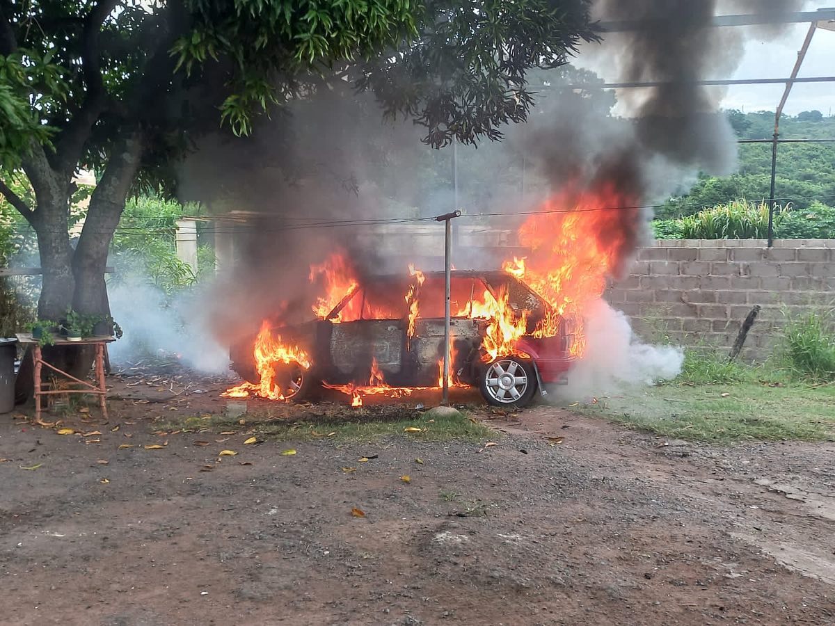 Vehicle Gutted In Fire: Oaklands - KZN