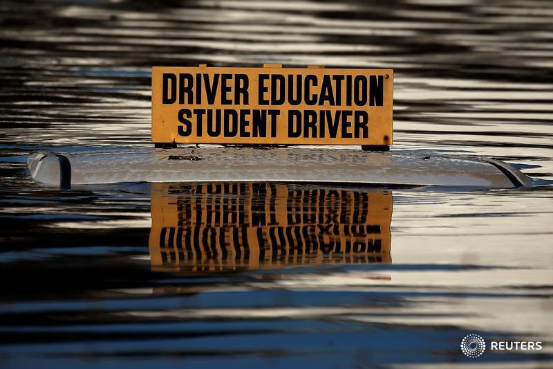 How to Get Out Of Your Car if Caught in a Flash Flood