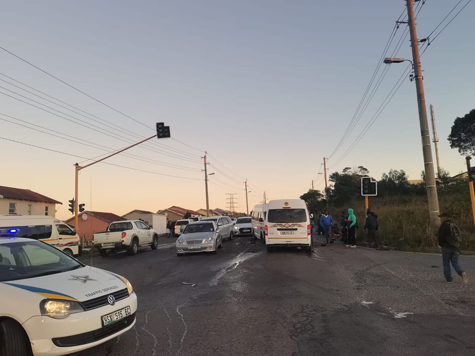 Taxi and vehicle collision in the Eastern Cape
