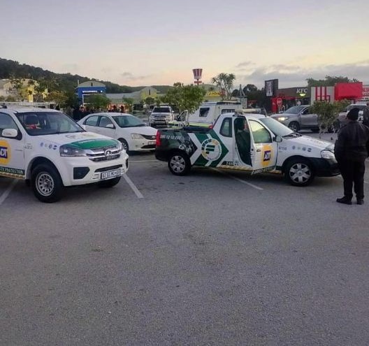Four armed robbers arrested at a local shopping centre in Plettenberg Bay