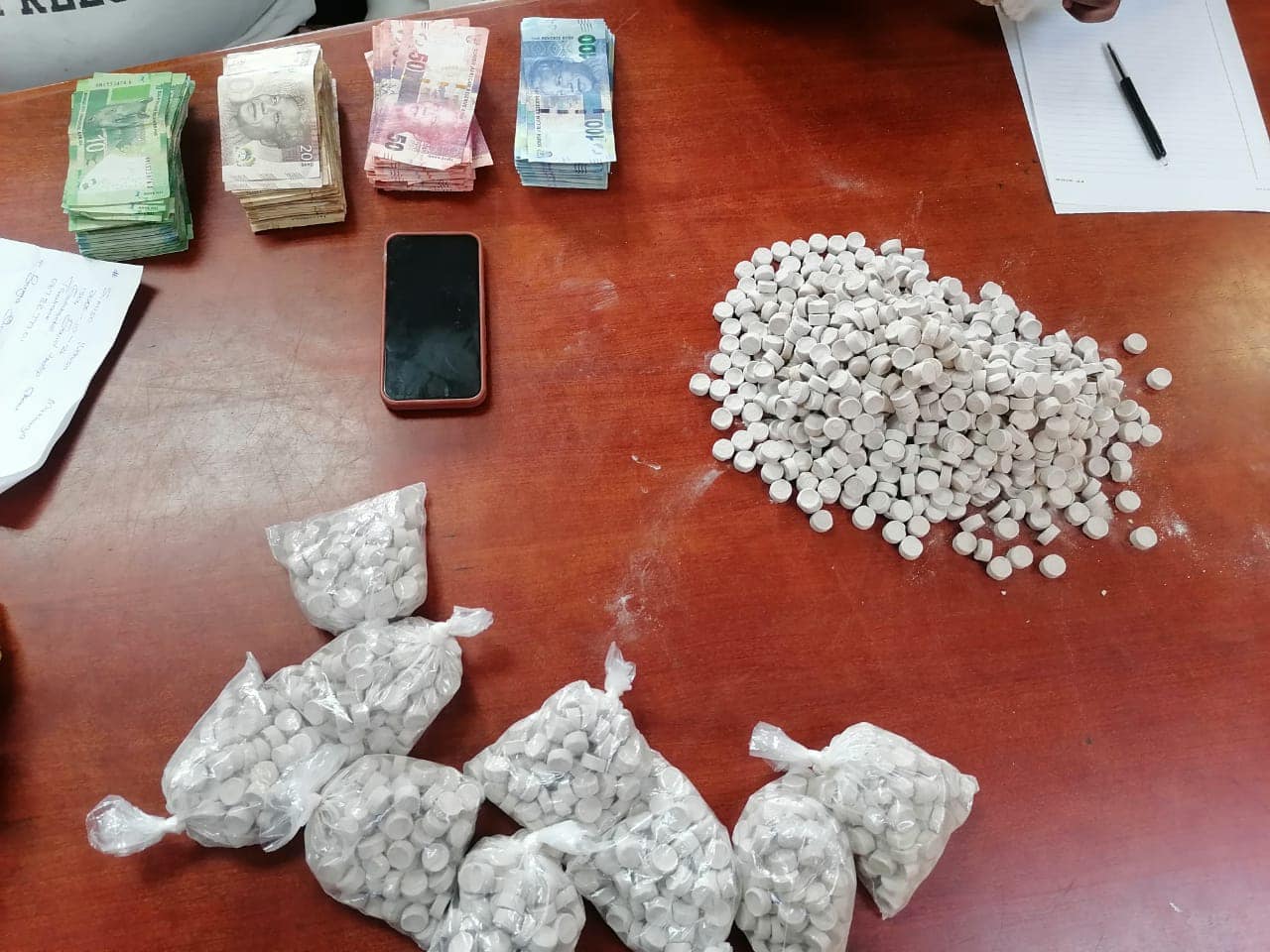 Suspect arrested for dealing in illicit substances, in the Tsakane area