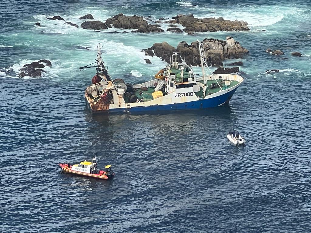 Update: Removal of pollutants from the fishing vessel that ran aground at St Francis Bay on Saturday night