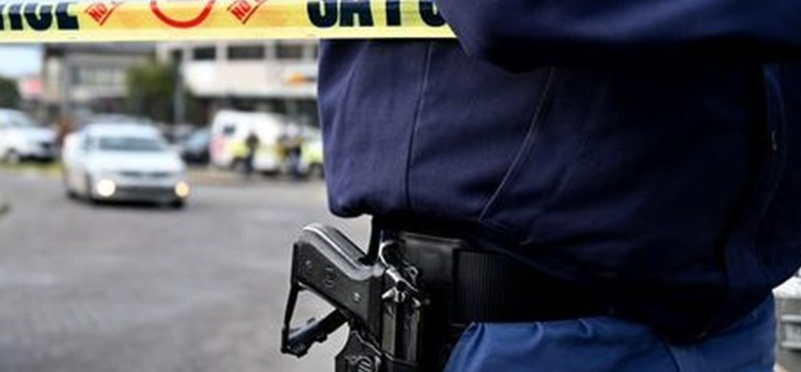 An unknown male suspect fatally shot during a shoot-out incident with the police in Levubu policing precinct