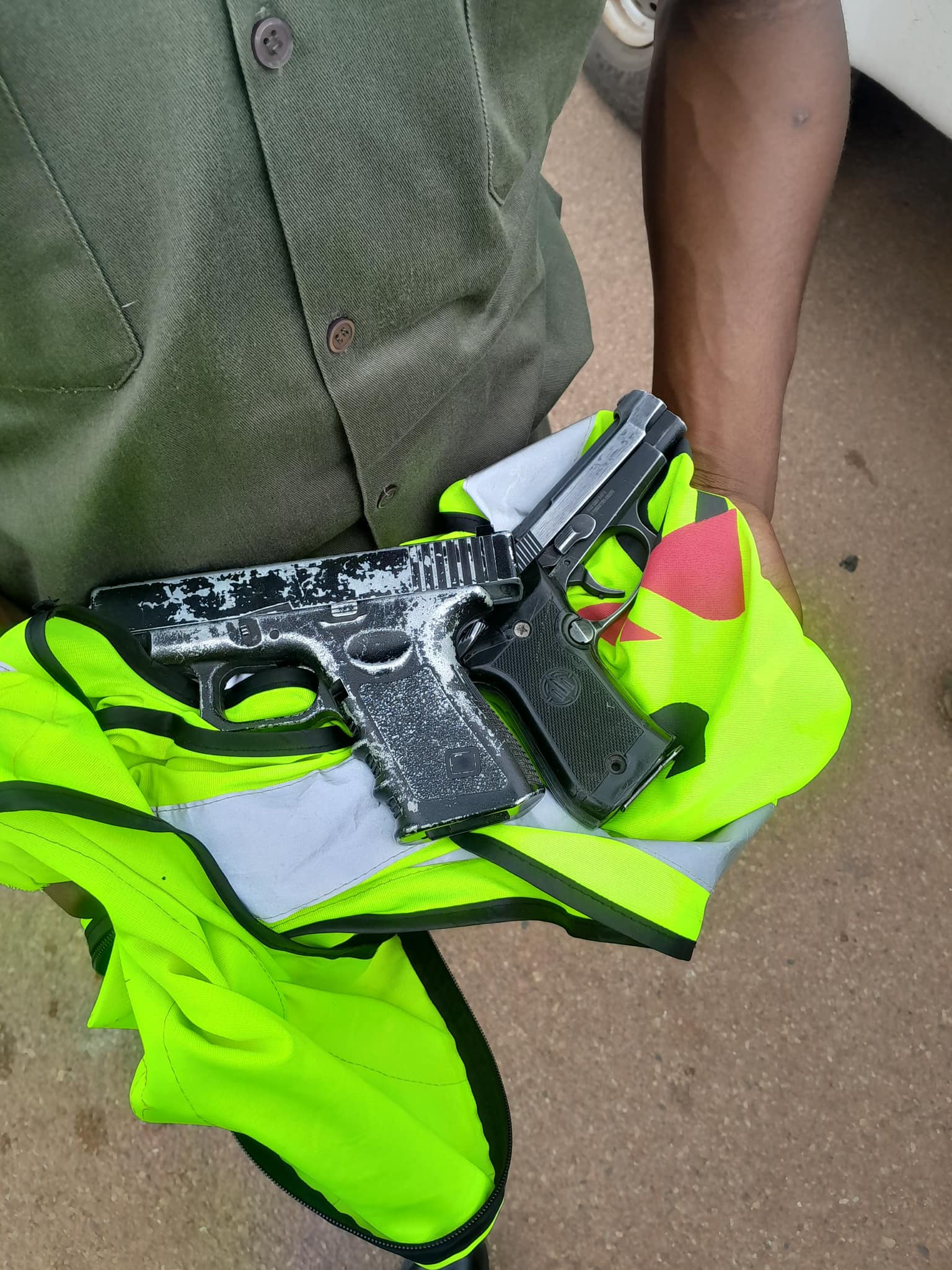 Suspects arrested during a crime prevention operation for possession of an unlicensed firearm and possession of stolen property in Gauteng