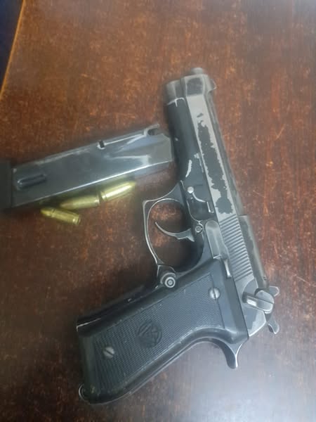 Two suspects arrested for possession of unlicensed firearms